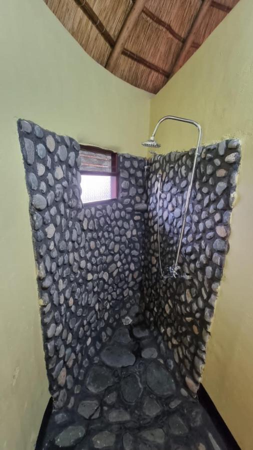Lake Nyamirima Cottages Fort Portal Luaran gambar